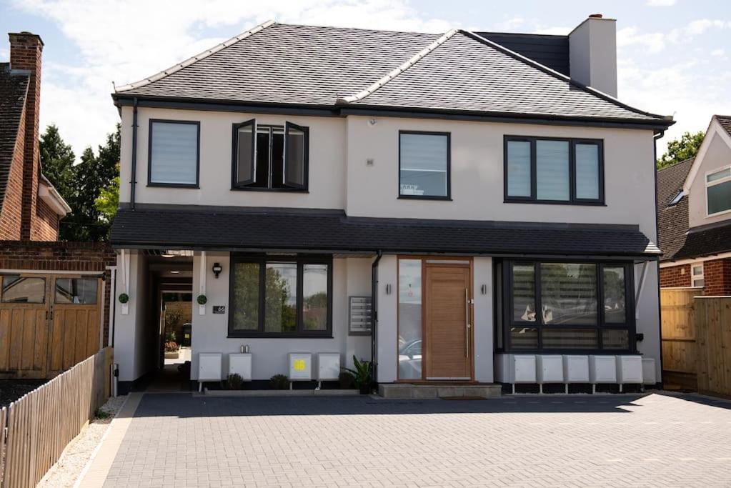 Walnut Flats: Luxurious 2-Bedroom Near Oxford Kidlington Exterior photo