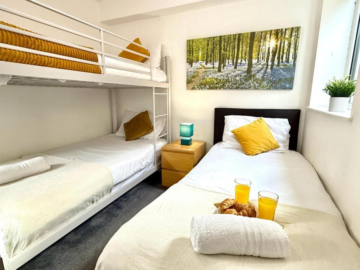 Walnut Flats: Luxurious 2-Bedroom Near Oxford Kidlington Exterior photo